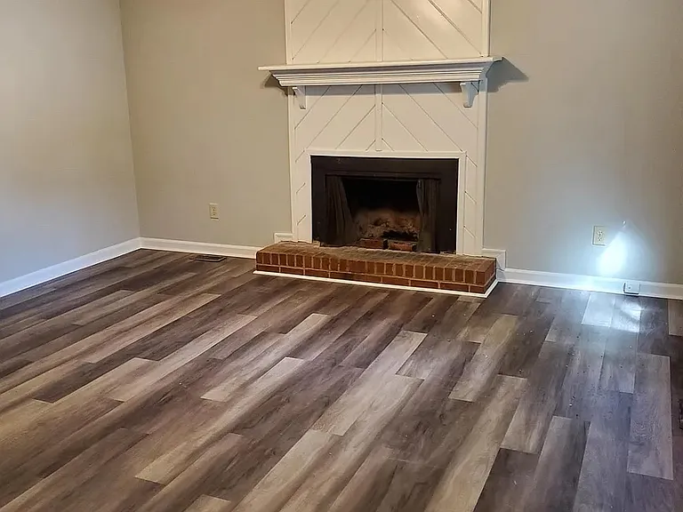 100 Bramble Ct — Photo 1