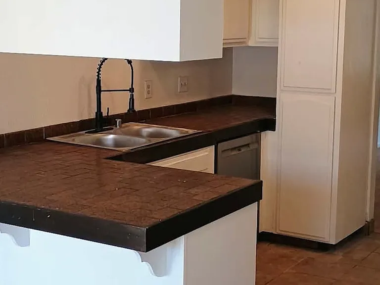 1330 N San Gabriel Ave #3 — Photo 17