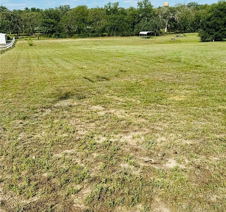 1st image of 214 Bluebonnet Rdg