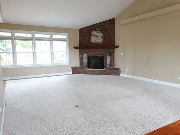 5th image of 14337 W Summerfield Dr