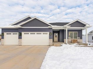 512 W Meadow Ln, Walcott, IA 52773