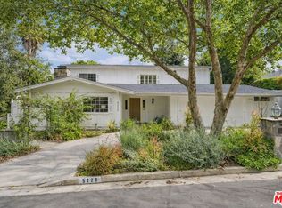 5220 Melvin Ave, Tarzana, CA 91356