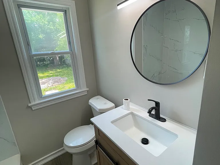 2910 Brookdale Ave — Photo 3