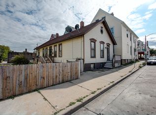 931 W Walker St, Milwaukee, WI 53204