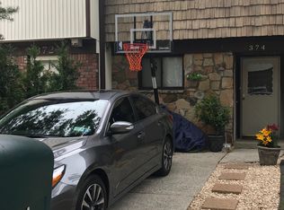 374 Rolling Hill Grn, Staten Island, NY 10312