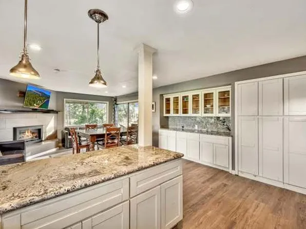 2671 Divot Ct, South Lake Tahoe, CA 96150