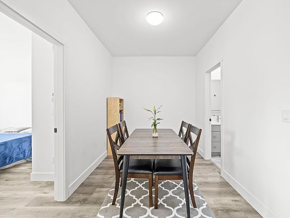 4th image of 12320 222nd St #213