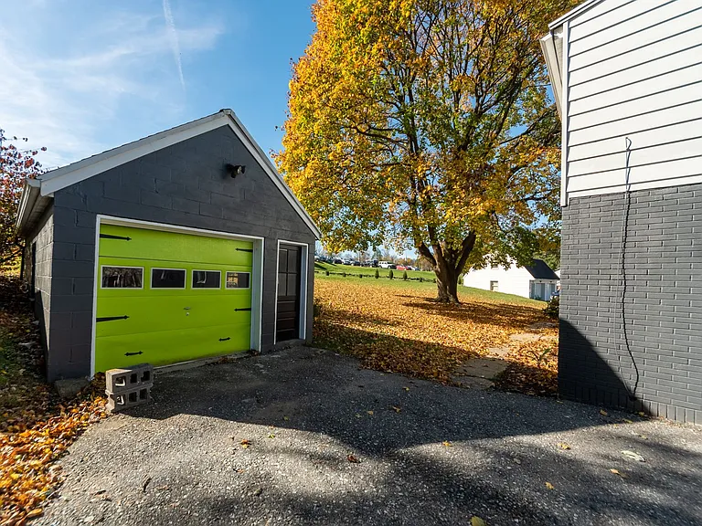 7 Circle Rd — Photo 9