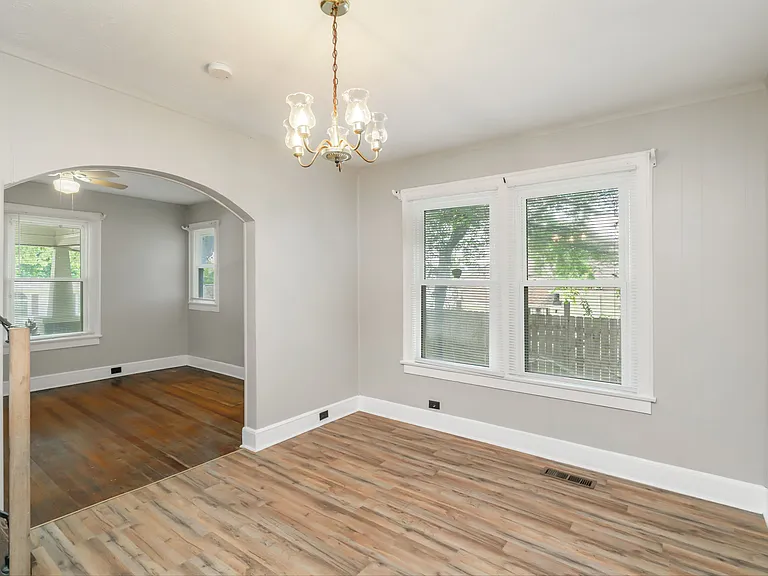 1811 Fleming St — Photo 12