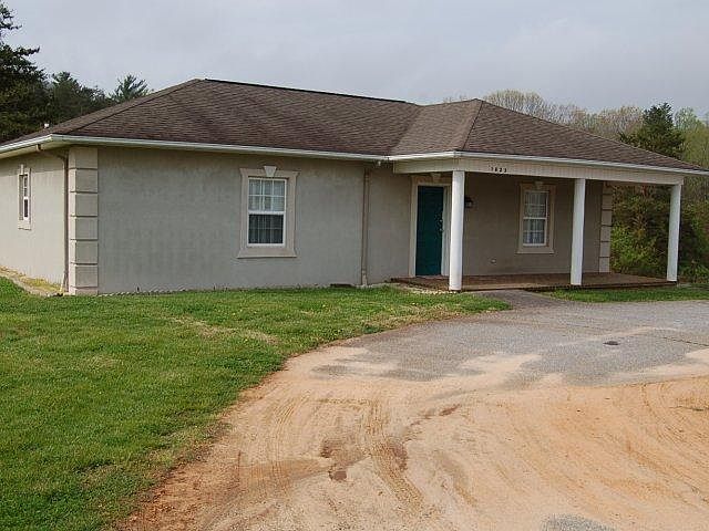 1st image of 1823 Skyland Dr