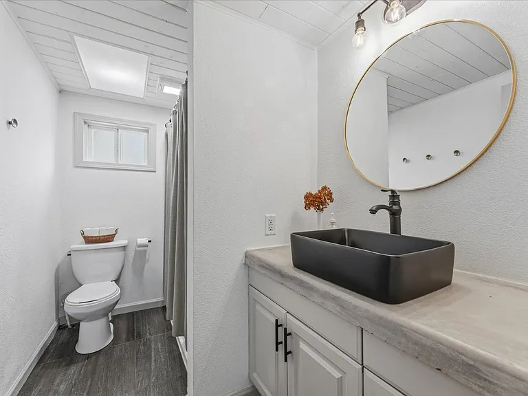 114 Cherry St NW — Photo 25
