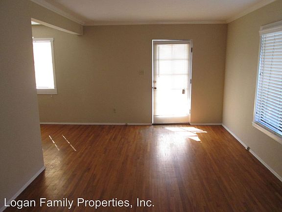 3rd image of 4646 Narragansett Ave