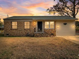 7024 E Constellation Dr, North Charleston, SC 29418