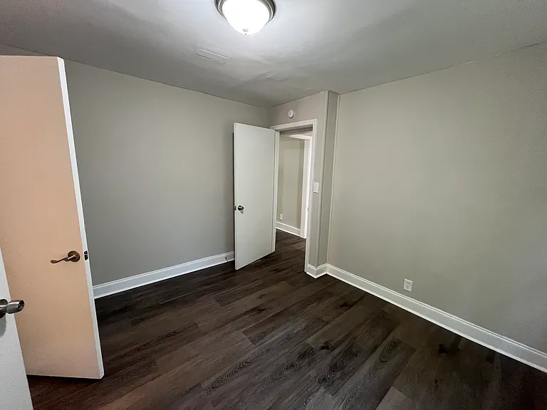 3905 Robinson Rd — Photo 12