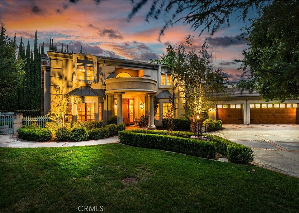 1st image of 1914 Country Club Ln