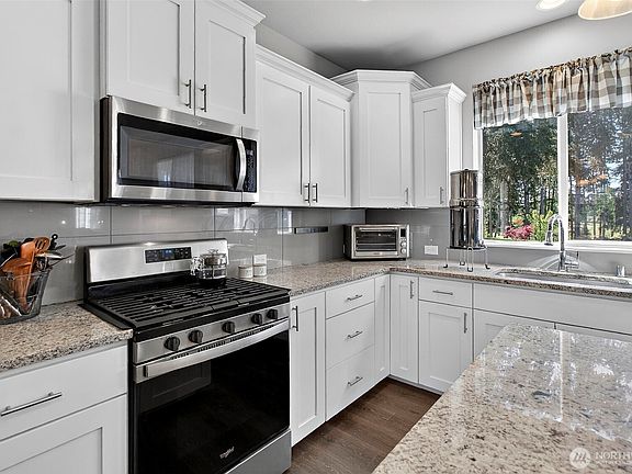 4th image of 18215 SE 248th Street