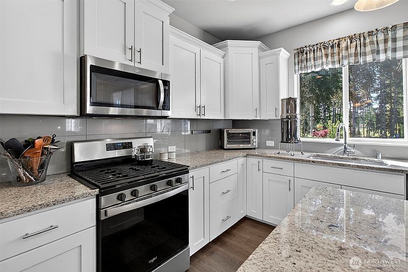 4th image of 18215 SE 248th Street