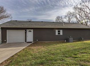 1019 Atchison St, Atchison, KS 66002