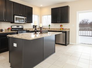 917 Freeman St, Plano, IL 60545