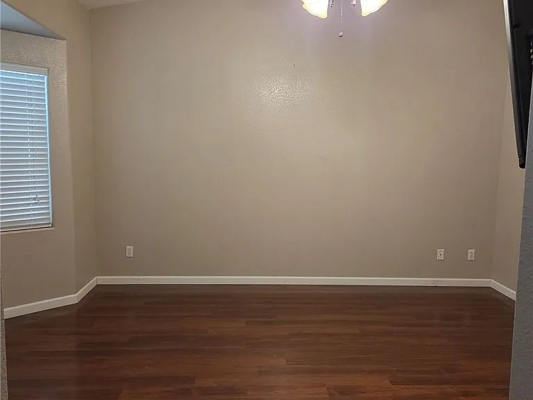 506 Melrose Heights St — Photo 5