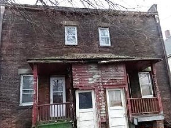 3rd image of 3861 W 34th St