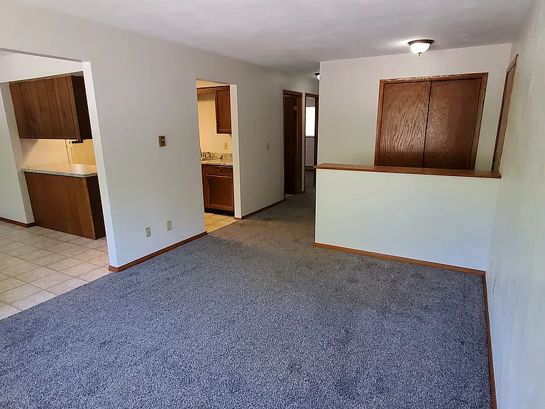 2980 Wildwood Dr #3 — Photo 2