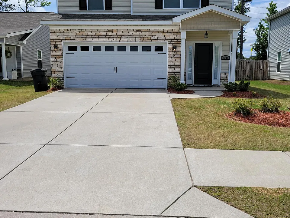 1649 Tralee Ct