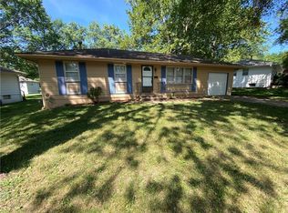 315 SW 5th St, Blue Springs, MO 64014