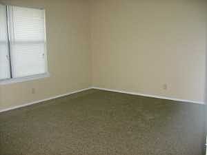 5th image of 1307 Gregory Dr