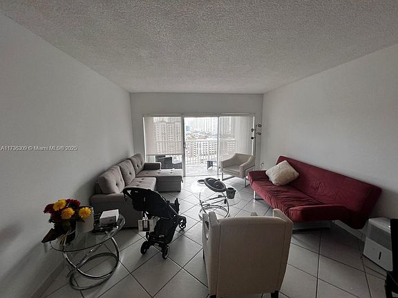 3rd image of 300 Bayview Dr APT 1901