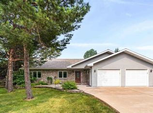 5817 Cedar Ave, Superior, WI 54880