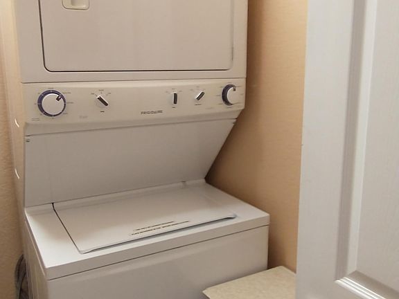Washer /Dryer unit