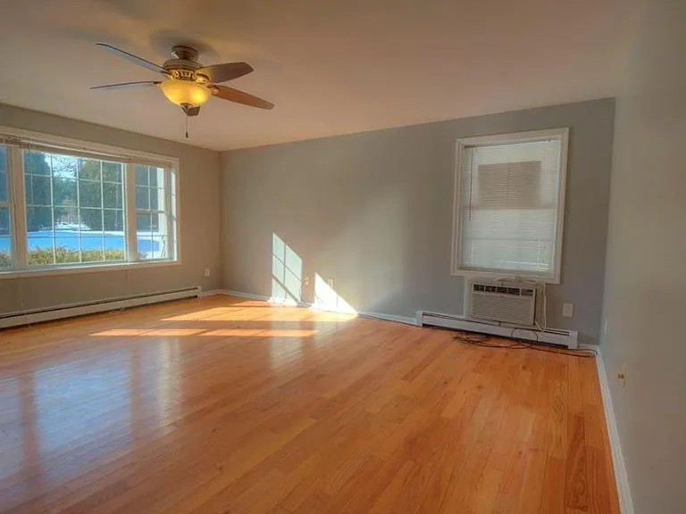 4201 Fairway Dr E #C — Photo 2