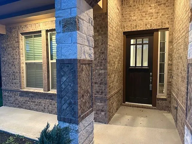 135 Bloomhill Pl — Photo 5