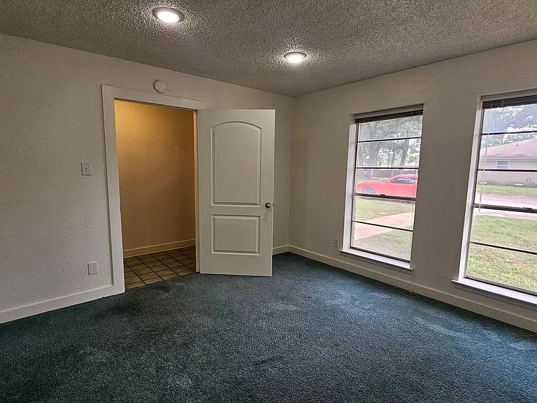 1908 Westridge St — Photo 11