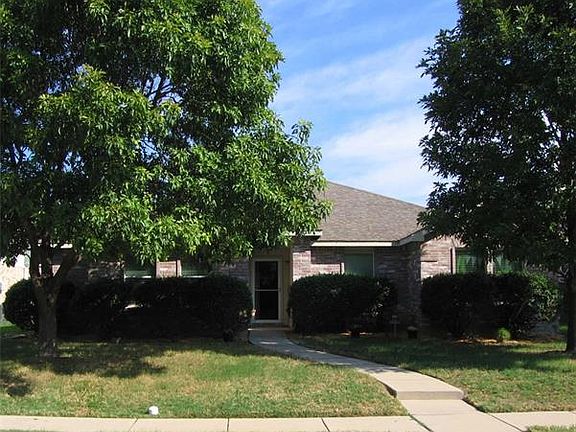 2nd image of 2709 Gold Hill Dr