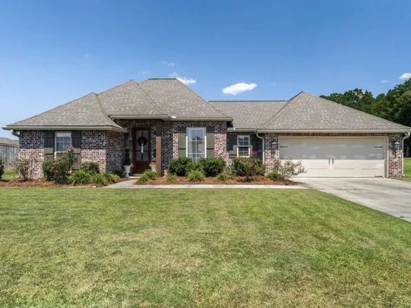 25 E Cherry, Sumrall, MS 39482