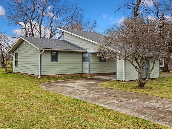 4th image of 801 Prairie Oaks Dr