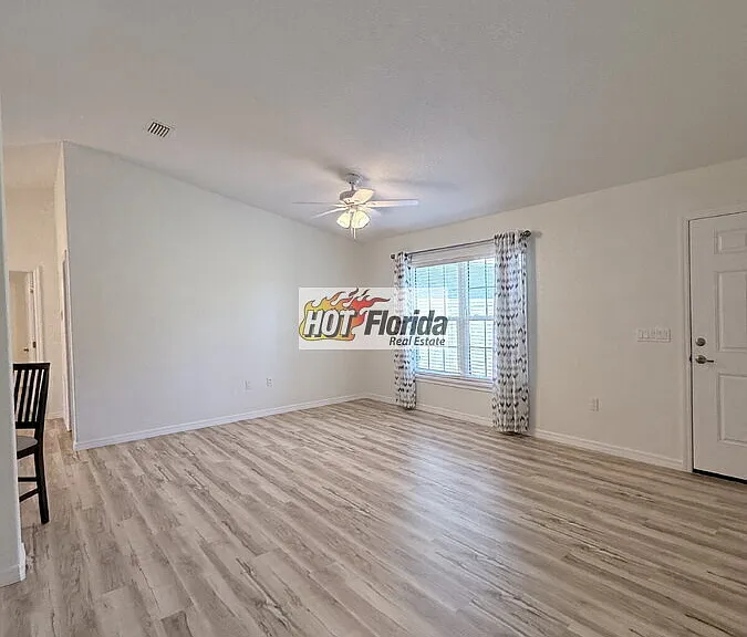 2320 W Wellston Rd — Photo 4