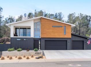 4562 Nantucket Dr, Redding, CA 96001