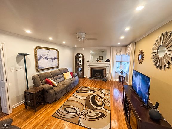 5th image of 2633 Kessler Boulevard East Dr