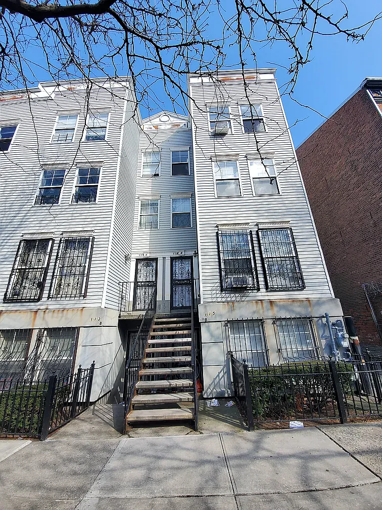 115 Vanderbilt Avenue — Photo 2