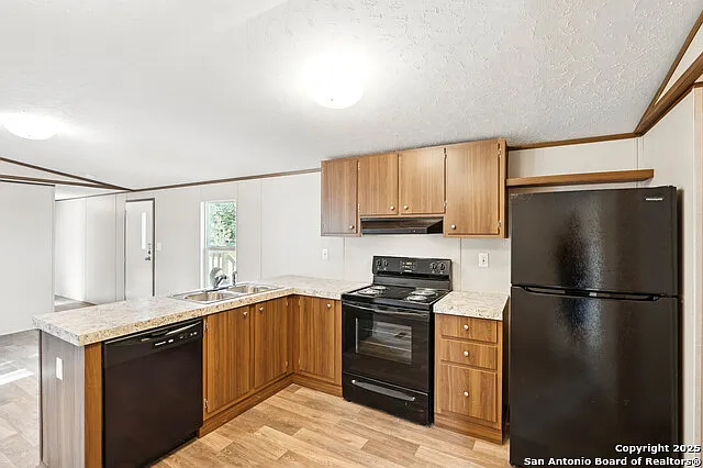 846 Inglewood Dr — Photo 8