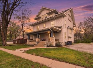 115 S Walnut St, Olathe, KS 66061