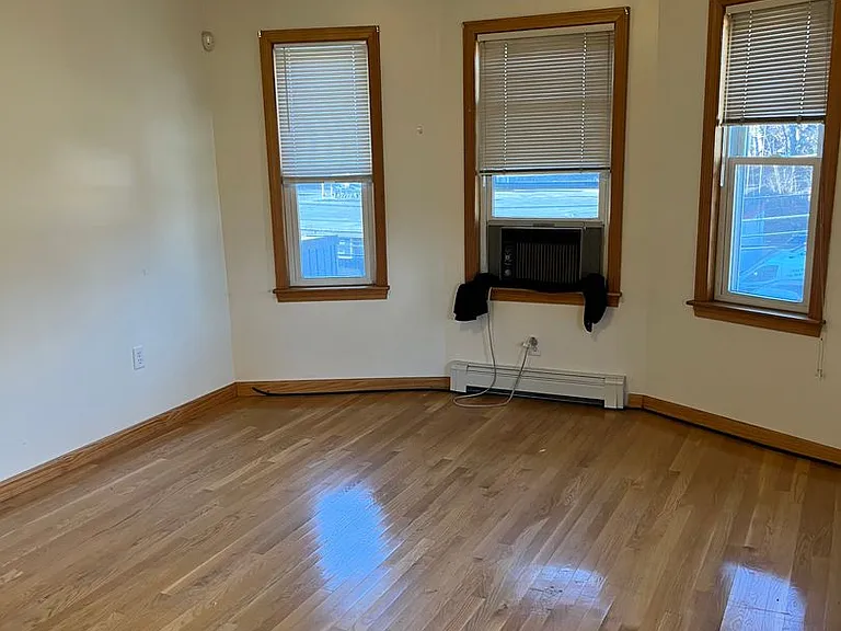 998 Washington St #3 — Photo 11