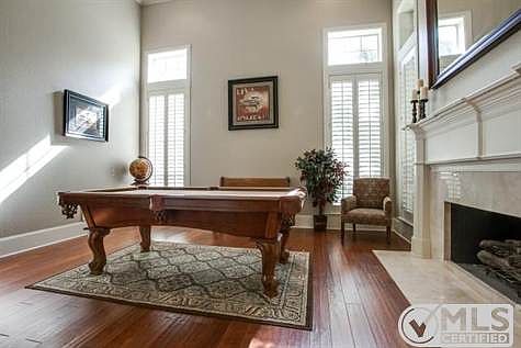 4th image of 3404 Langley Cir