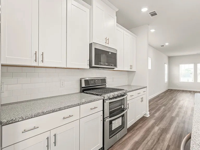 7136 Bryce Ave — Photo 9