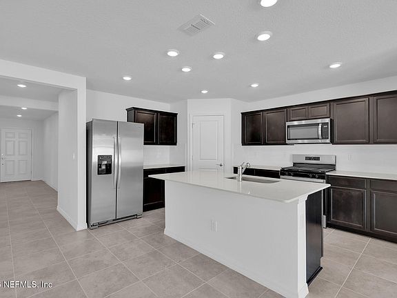 5th image of 7075 SANDPERCH Street