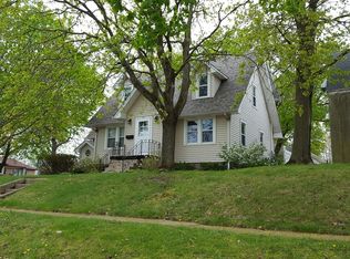 701 W Cleveland St, Spring Valley, IL 61362