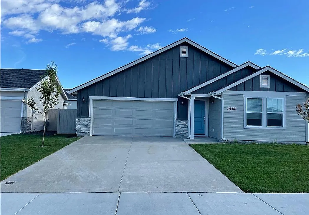 4 bed, 1888 sqft, $2,450 — Photo 1
